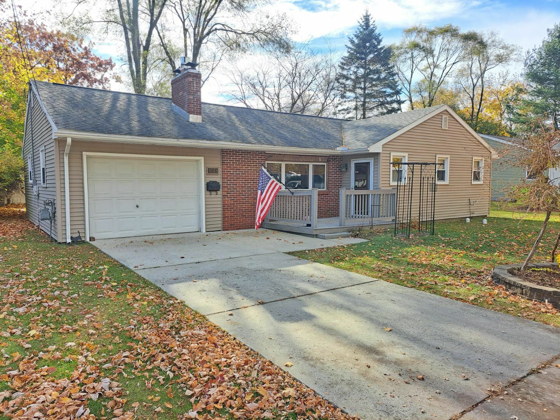 Property Photo:  323 John Street  MI 48617 