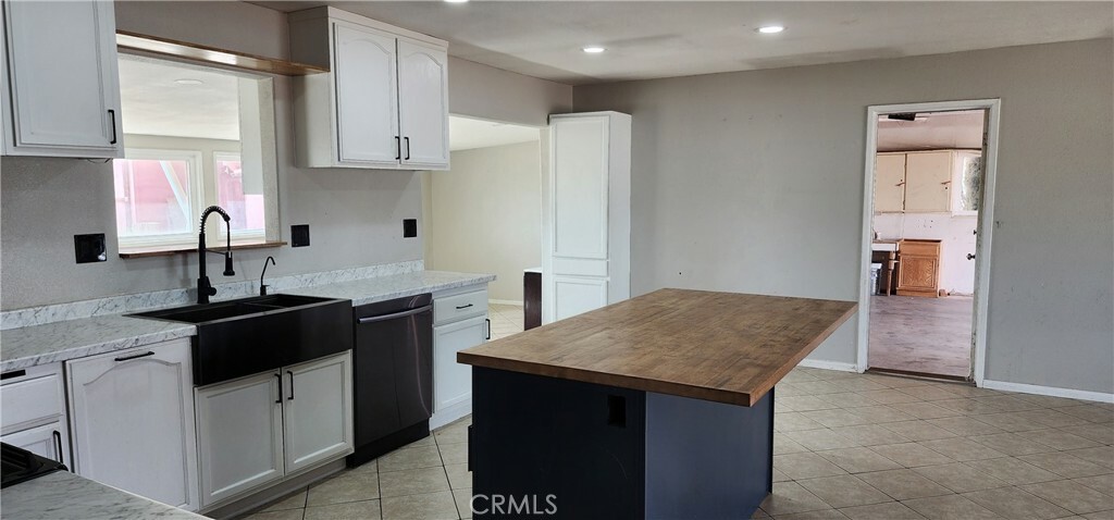 Property Photo:  15787 Mesquite Street  CA 92345 