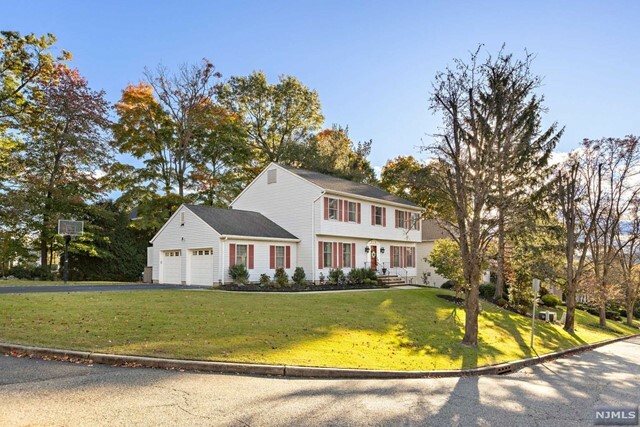 Property Photo:  22 Rock Ridge Road  NJ 07430 