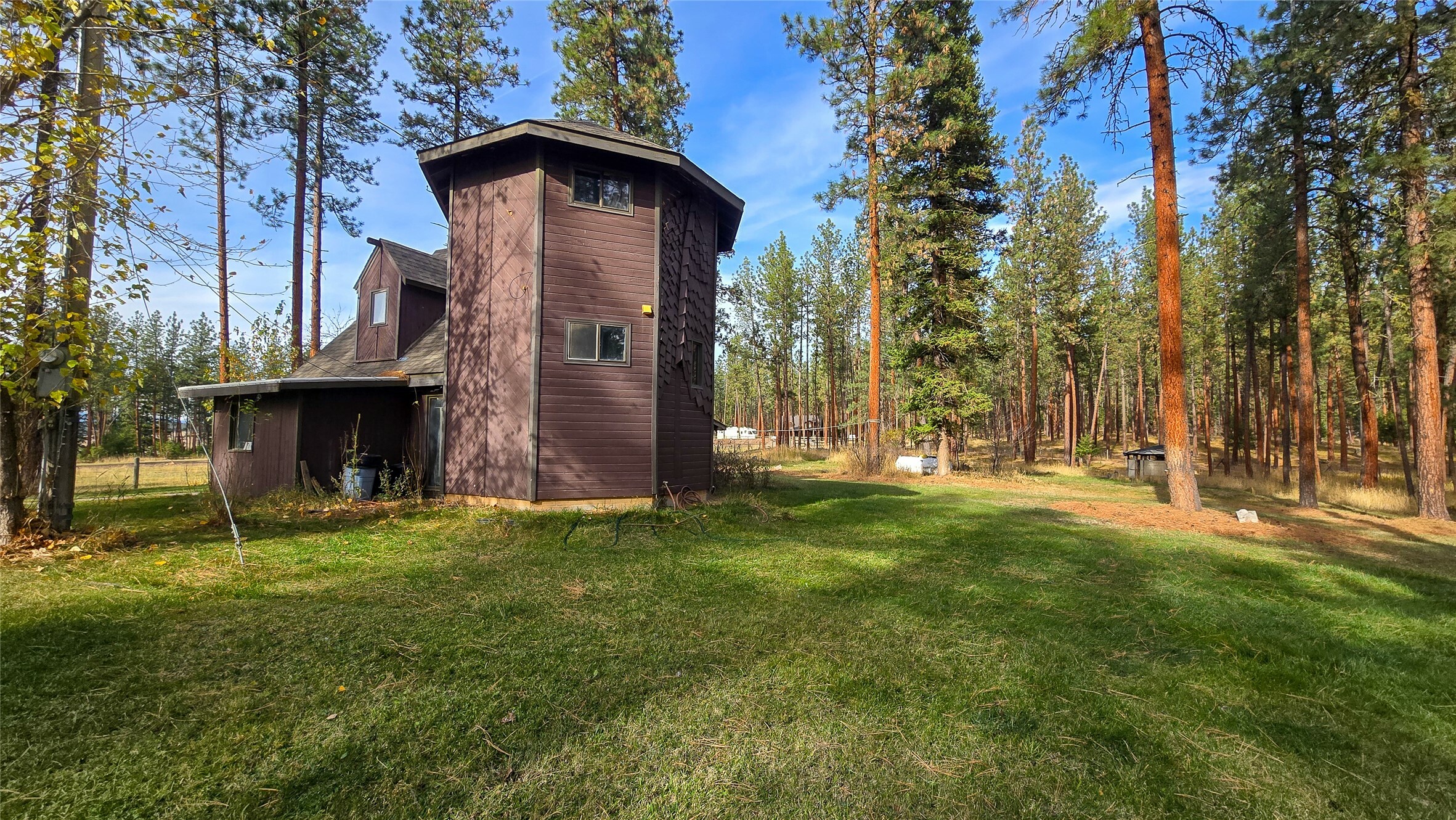 Property Photo:  17870 & 17948 Cougar'S Den Lane  MT 59834 