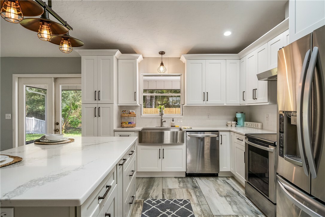 Property Photo: 150 29th Court SW FL 32968