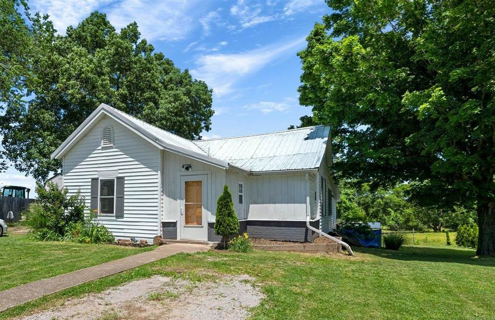 Property Photo:  270 Peterson Avenue  KY 42206 