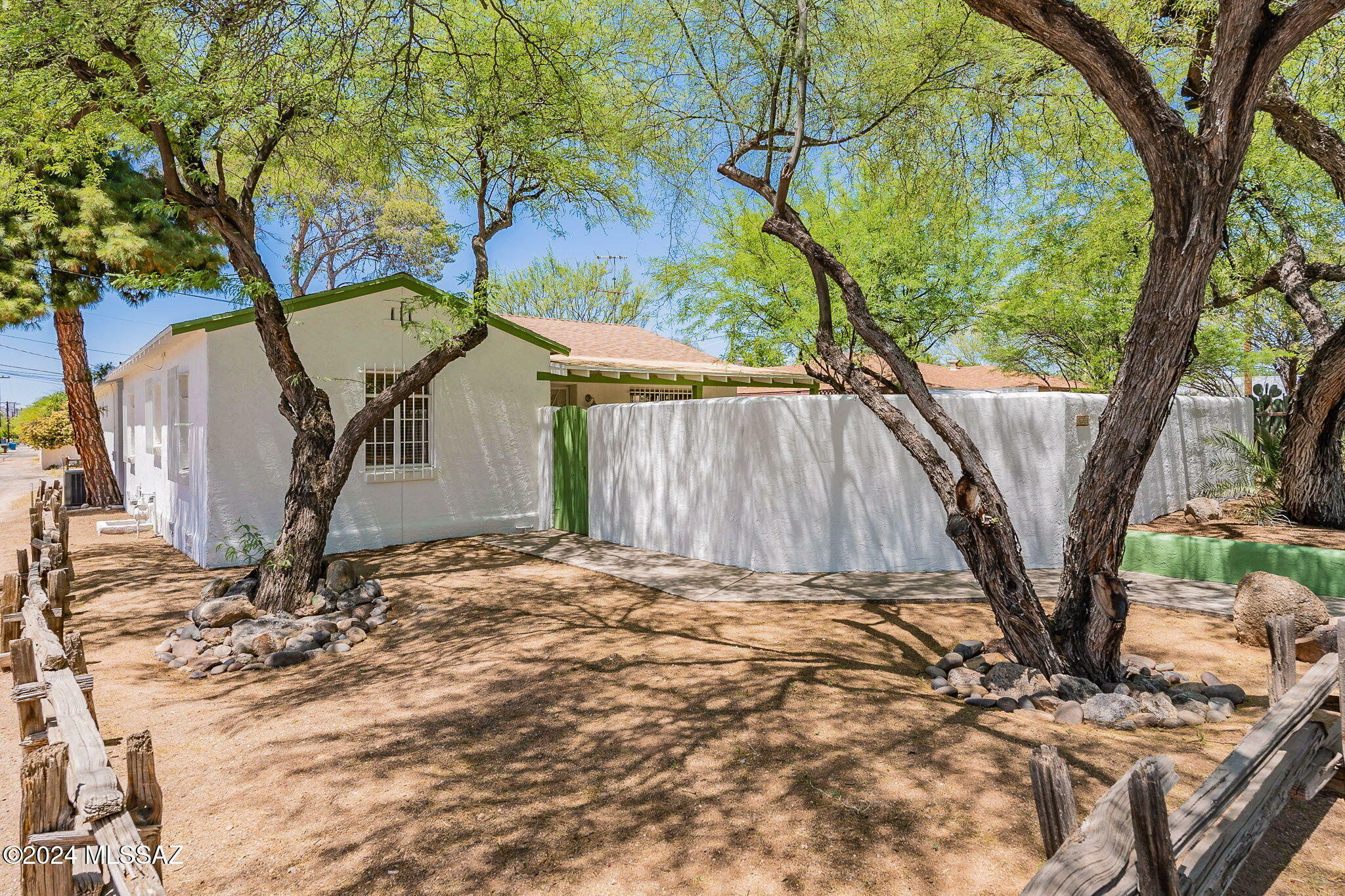 Property Photo:  521 N Treat Avenue  AZ 85716 