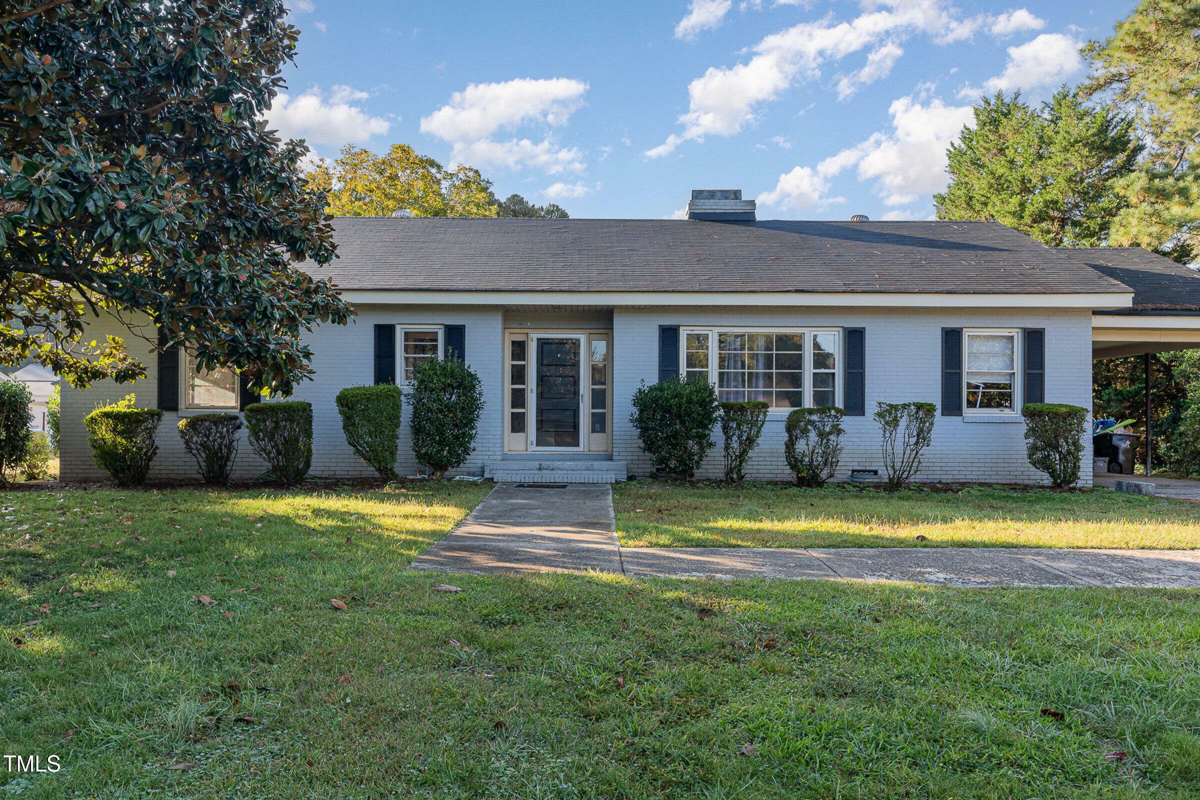 Property Photo:  136 Dogwood Trail  NC 27591 