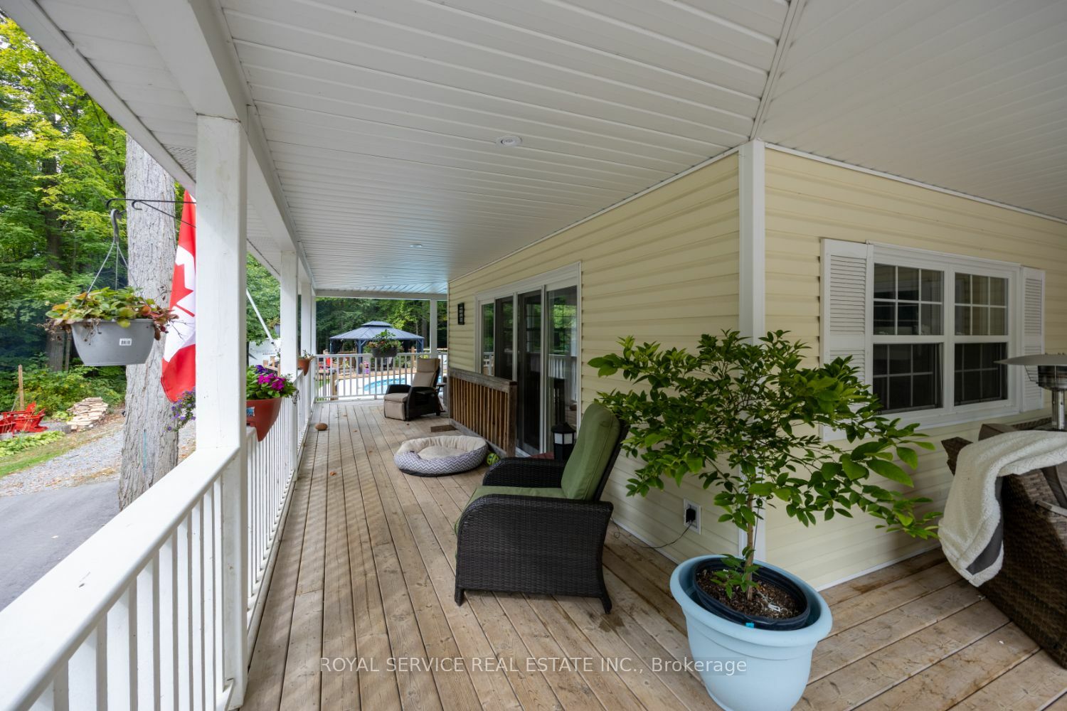 Property Photo:  542 Larmer Line  ON K0L 1V0 