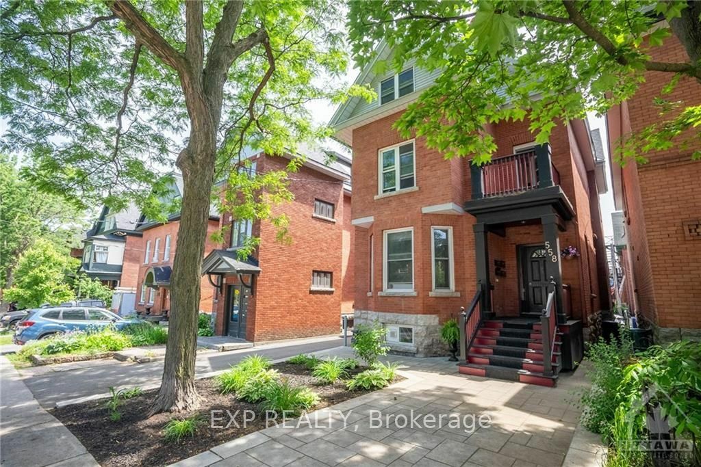 Property Photo:  558 Gilmour St  ON K1R 5L6 