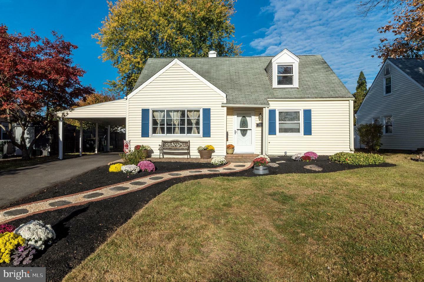 Property Photo:  712 Preston Lane  PA 19040 