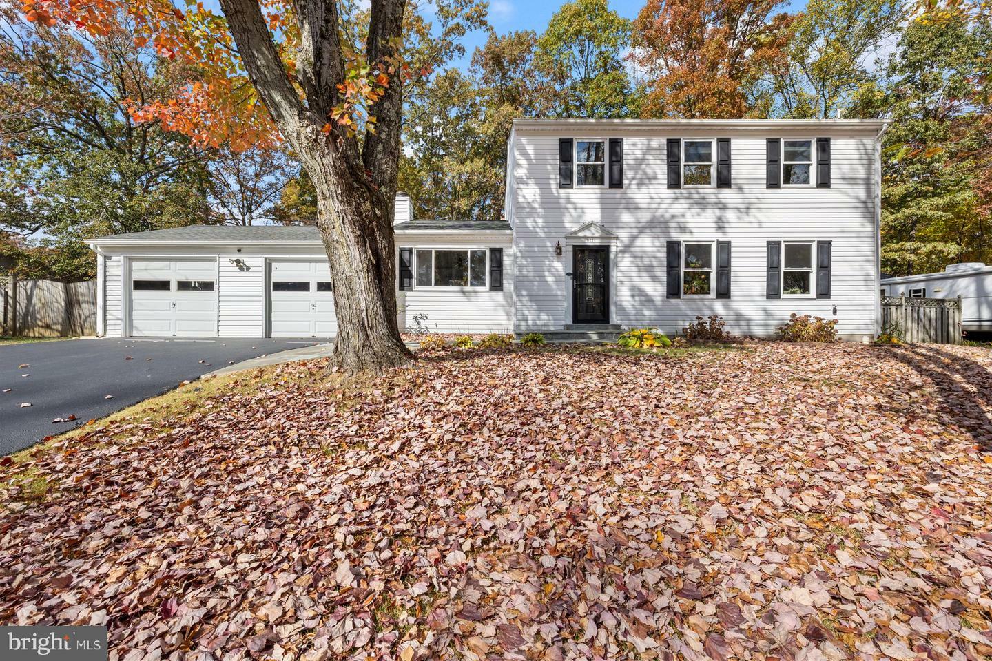 Property Photo: 9728 Waterline Drive VA 22015