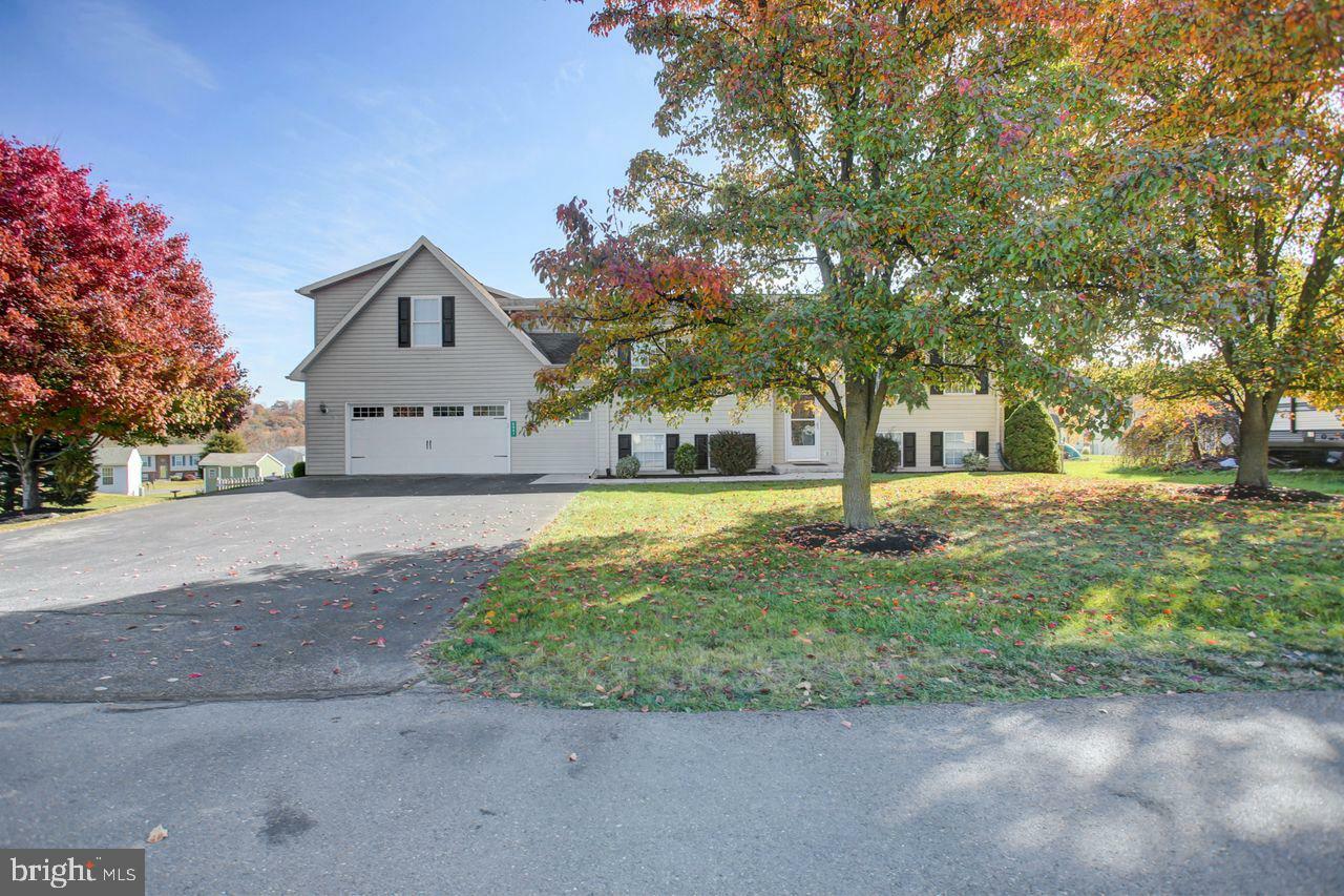 Property Photo:  8991 Kline Drive  PA 17225 