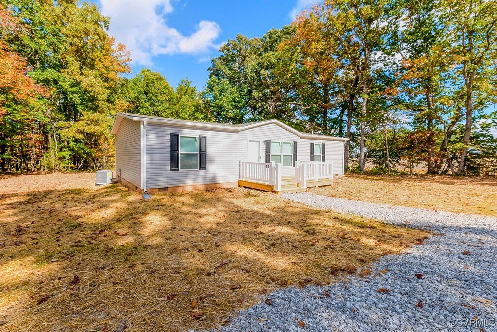 Property Photo:  3472 Heights School Road  VA 23958 