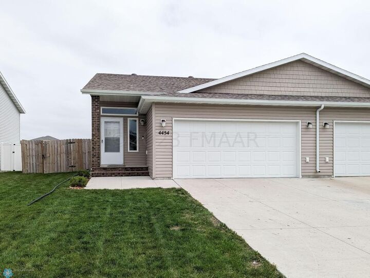 4454 18th Street S  Moorhead MN 56560 photo