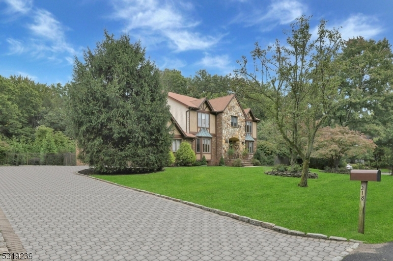 Property Photo:  318 Camelot Ct  NJ 07481 