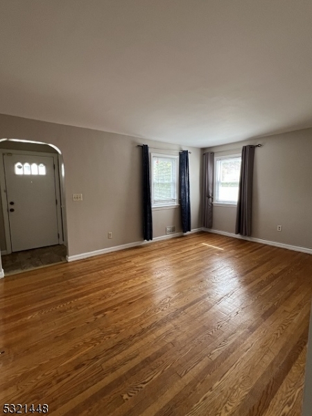 Property Photo:  4 Grunauer Pl  NJ 07410 