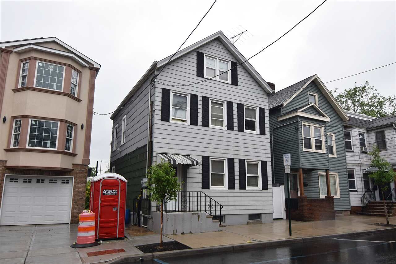 Property Photo:  208 John St  NJ 07029 