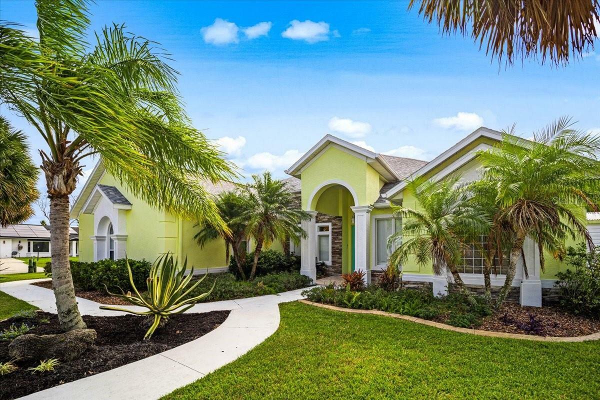 Property Photo:  2 Cherry Court  FL 32137 