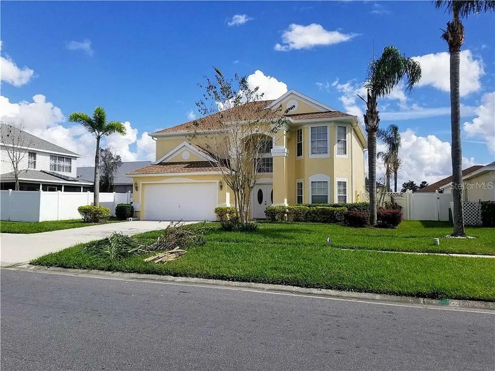 Property Photo:  2753 Herons Landing Drive  FL 34741 