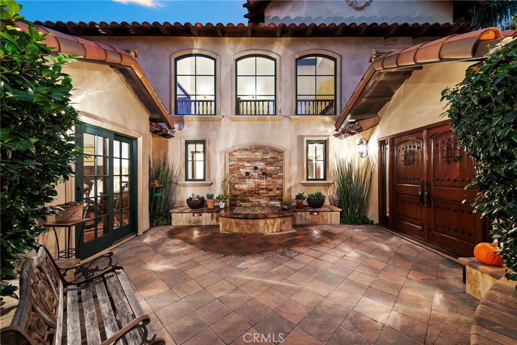Property Photo: 26181 Calle Roberto CA 92675