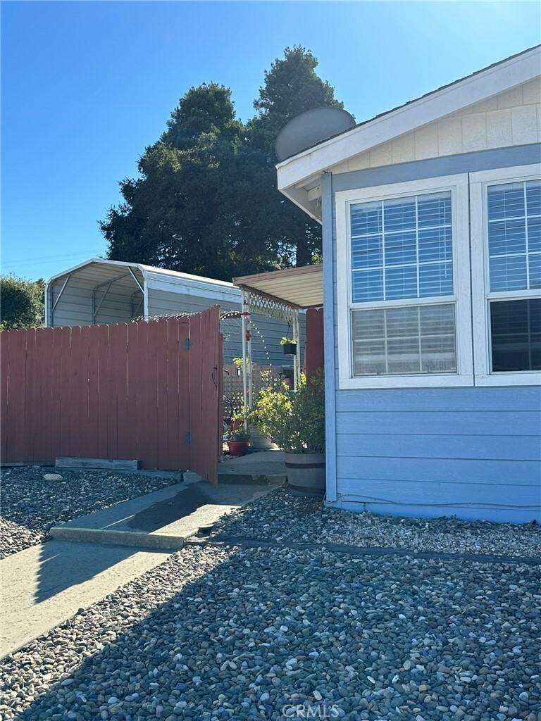 Property Photo:  1164 Nacimiento Avenue  CA 93433 