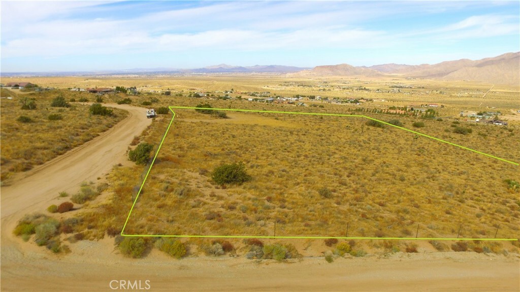 Property Photo:  43535204 Corto  CA 92308 