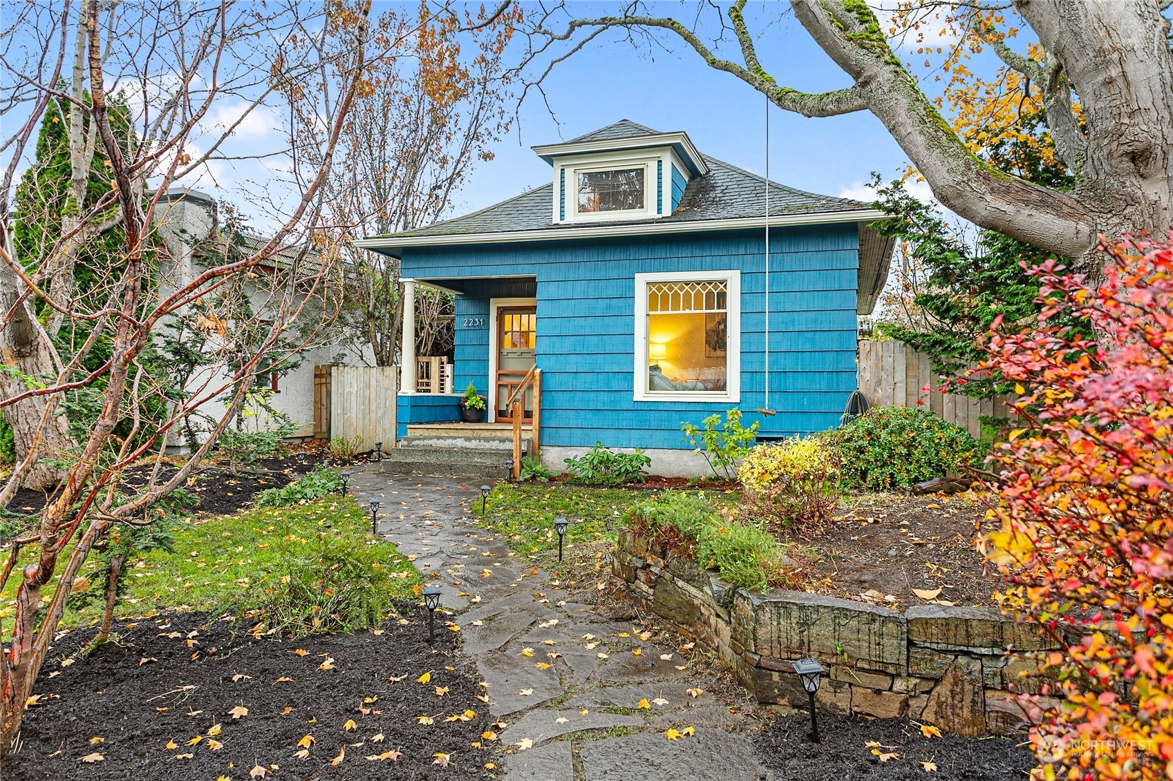 Property Photo:  2231 King Street  WA 98225 