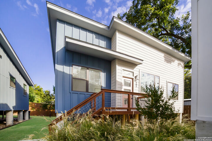 Property Photo:  587 E Basel 4  TX 78130 