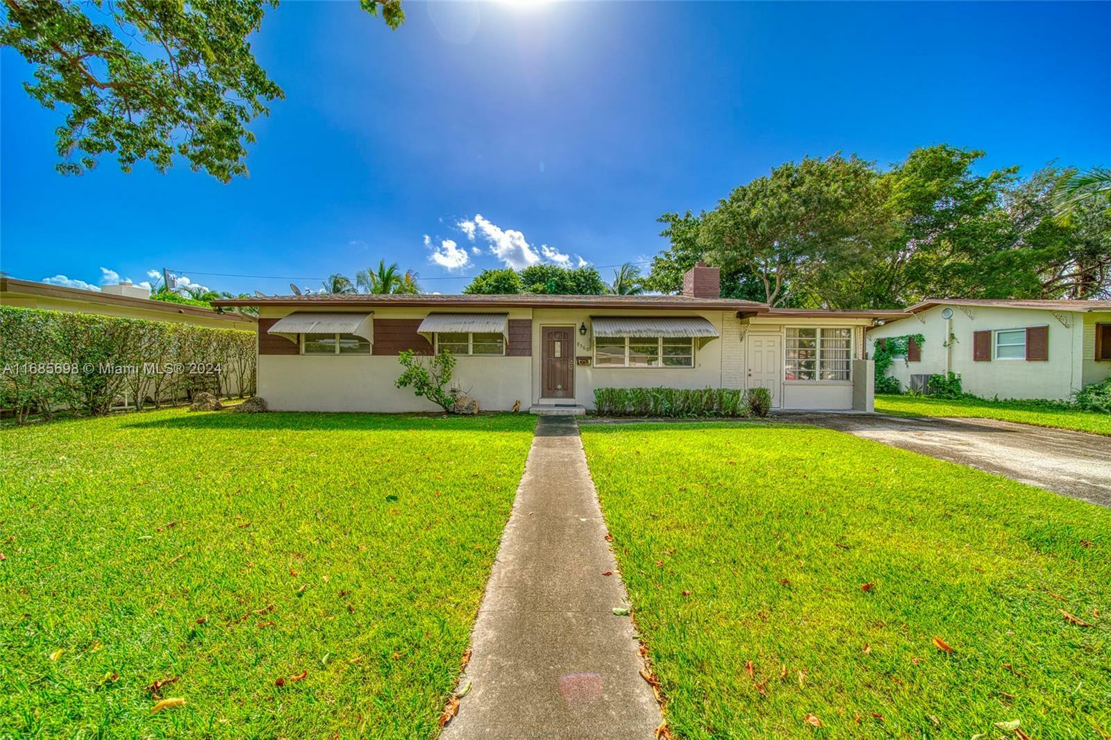 Property Photo:  8560 SW 126th Ter  FL 33156 