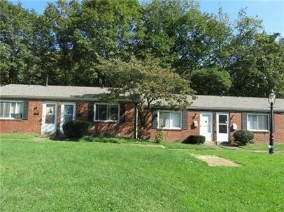 Property Photo:  1 Pennridge Ct 12A  PA 15235 