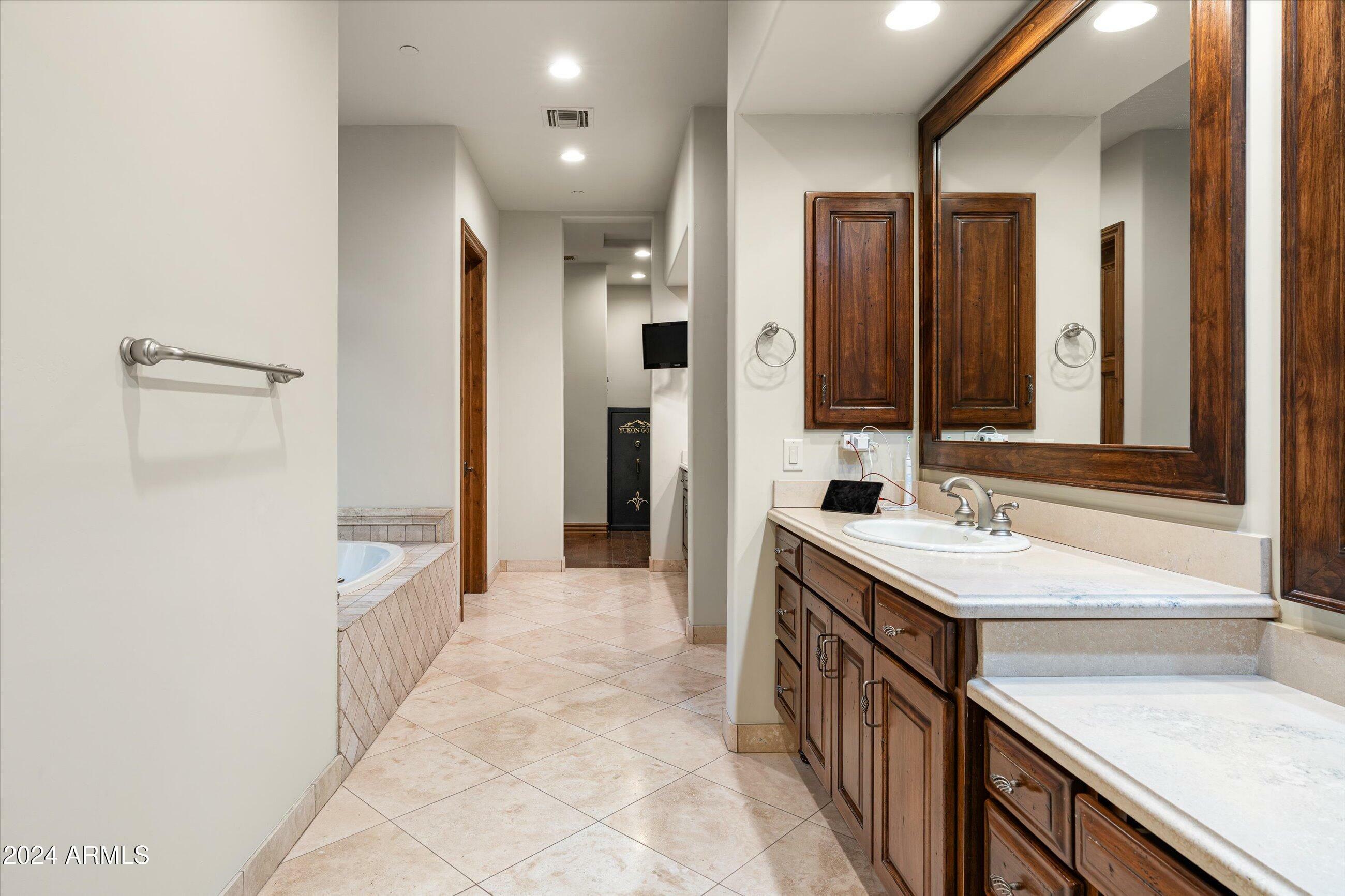 Property Photo: 20242 N 103rd Way 1246 AZ 85255