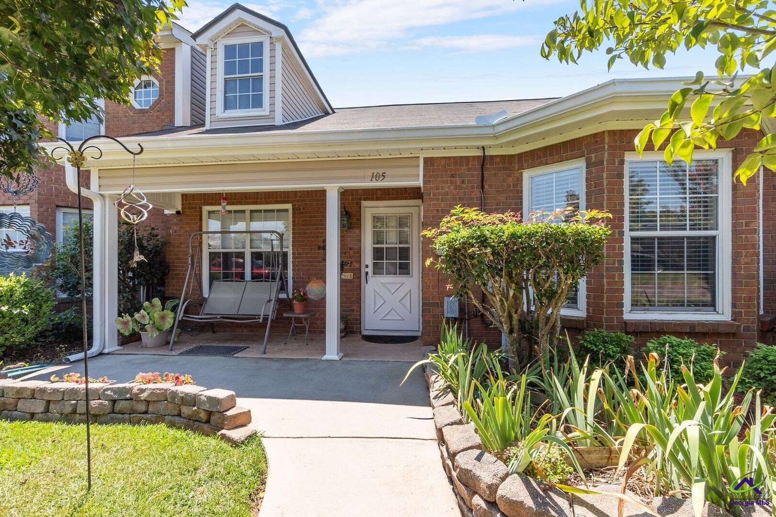 Property Photo: 105 Cobblestone Lane GA 31088-8209