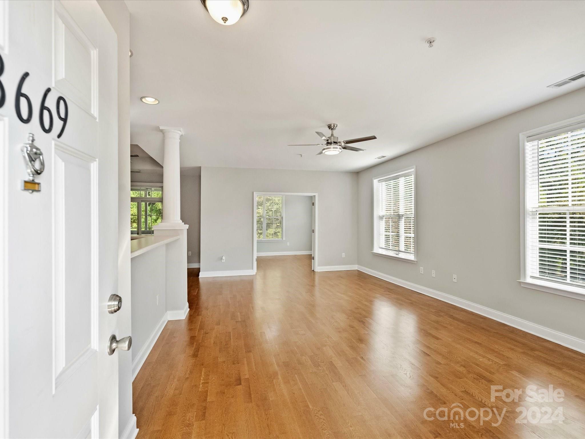 Property Photo:  8669 Edinburgh Square Drive  NC 28031 