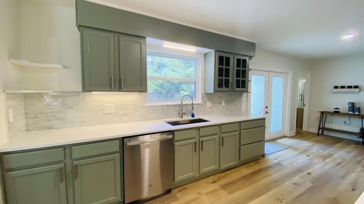 Property Photo:  215 NE Buck Drive  FL 32548 