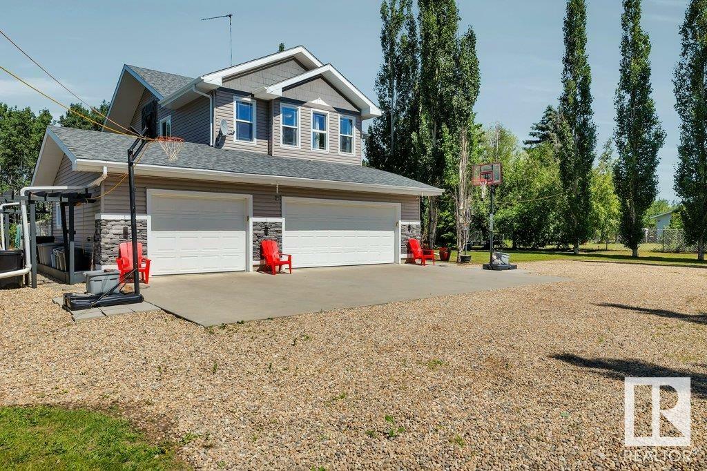 Property Photo:  50322 Rge Rd 10  AB T7Y 2A1 