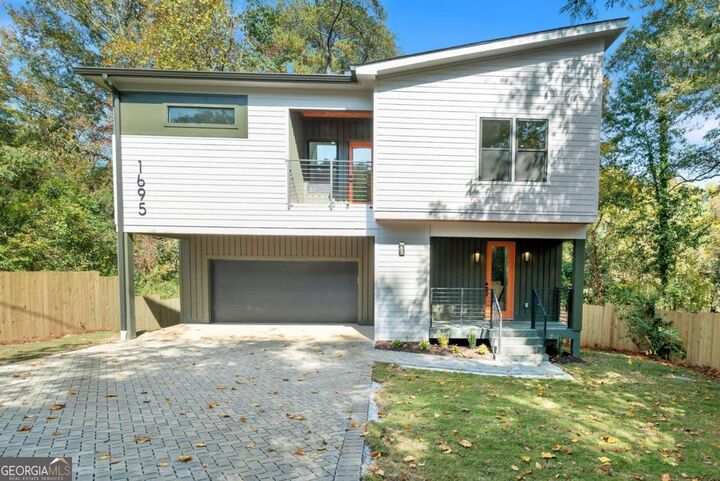 1695 North Avenue NW  Atlanta GA 30318 photo