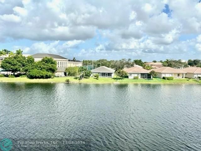 9783 N Belfort Cir 309  Fort Lauderdale FL 33321 photo