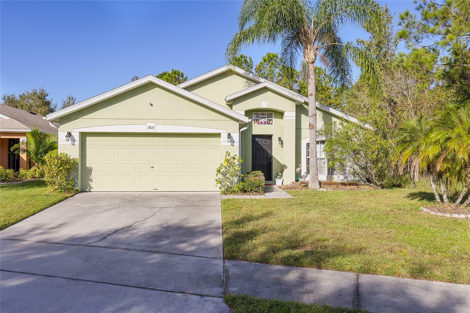 Property Photo: 803 Sandy Ridge Drive FL 33896