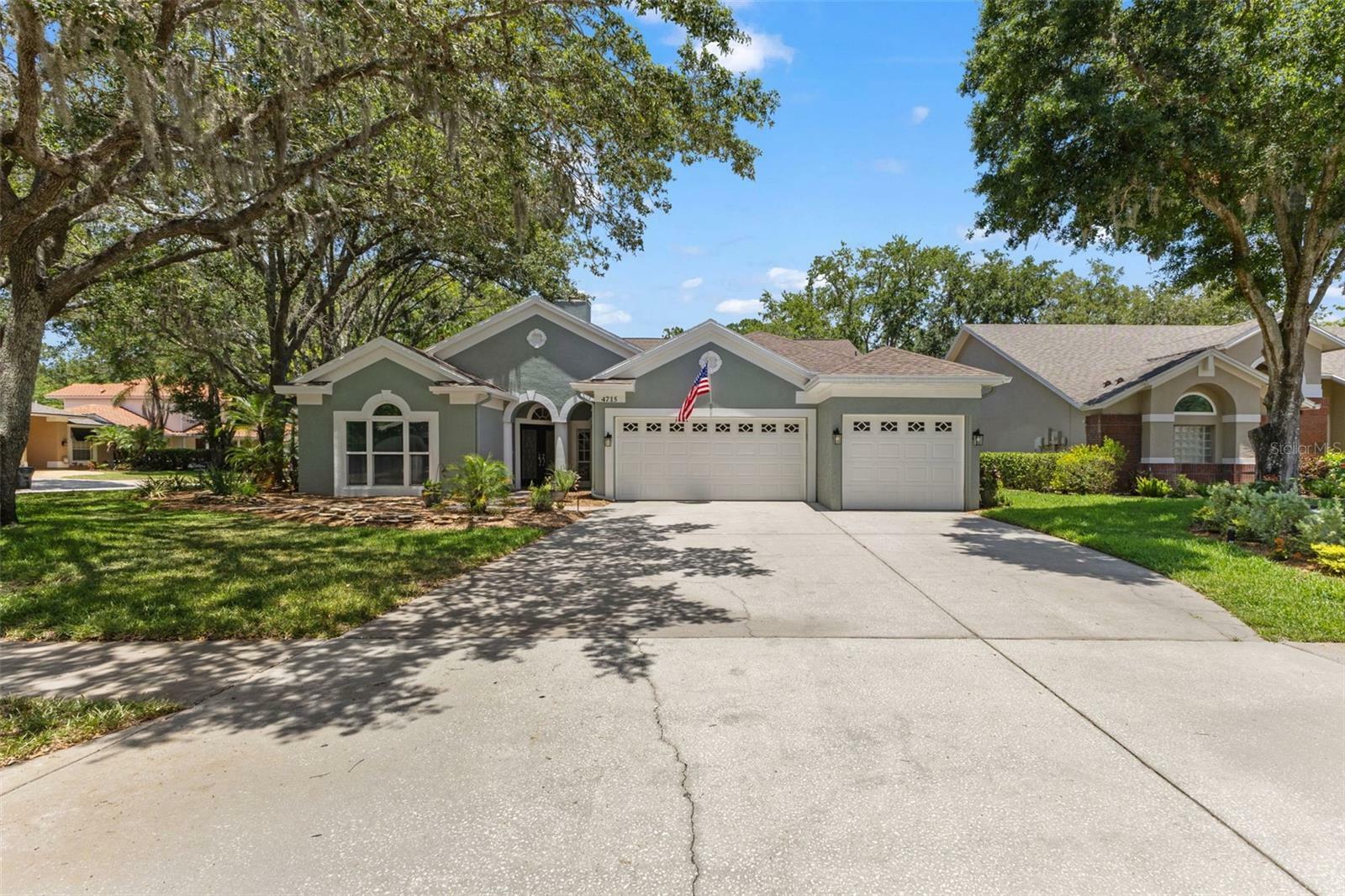 Property Photo:  4715 Devonshire Boulevard  FL 34685 