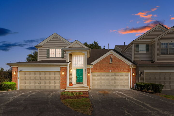 607 Creekside Circle 4-2  Gurnee IL 60031 photo