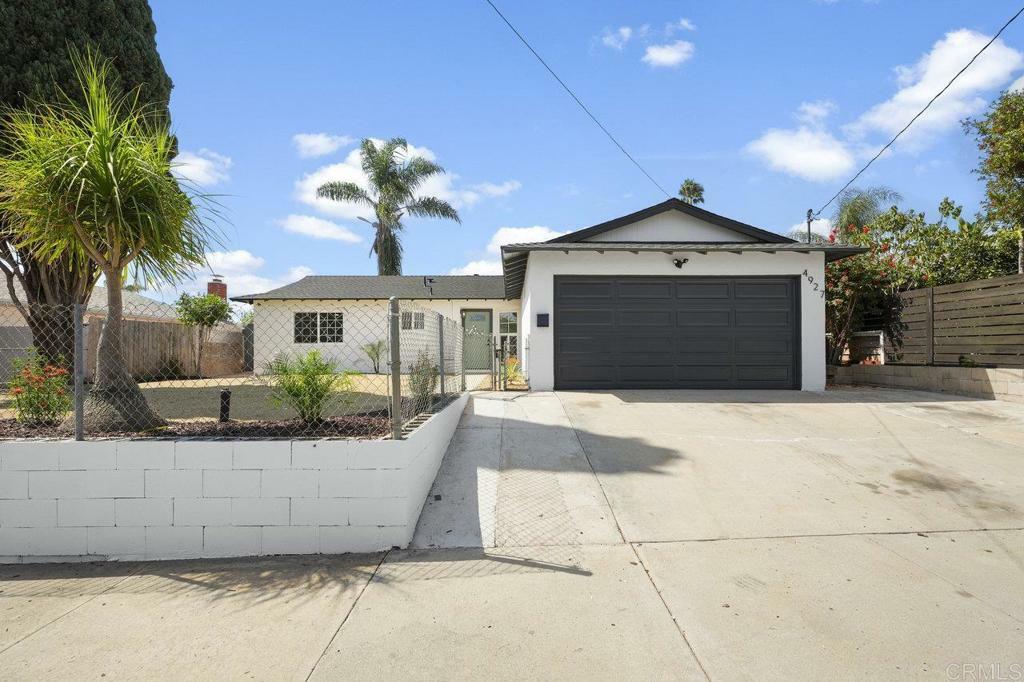 Property Photo:  4927 Luna Drive  CA 92057 