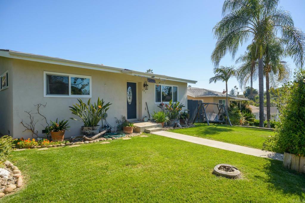 Property Photo:  421 E 9th Avenue  CA 92025 