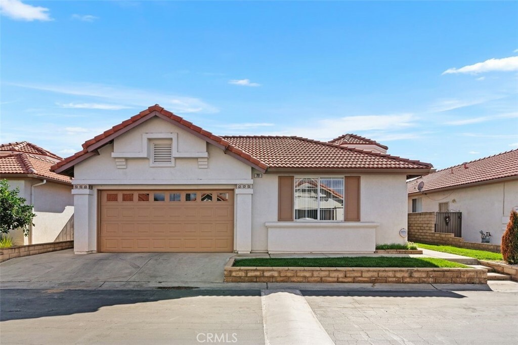 Property Photo:  701 Bermuda Drive  CA 92543 