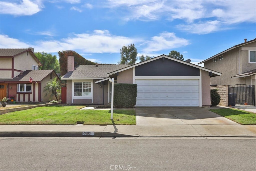 Property Photo:  3853 Yellowstone Circle  CA 91710 