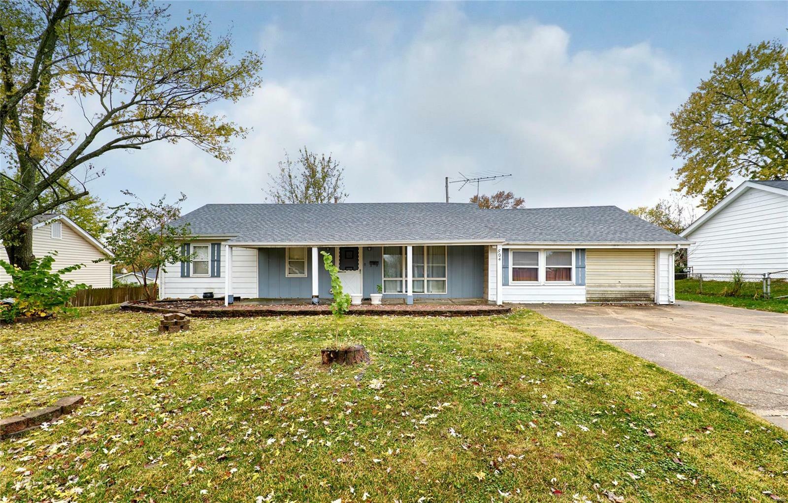 Property Photo:  504 Saint John Drive  MO 63366 