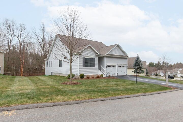 Property Photo:  11 Quarry Road  NH 03053 