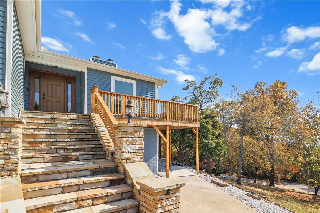 Property Photo:  2841 Hyland Park Road  AR 72701 