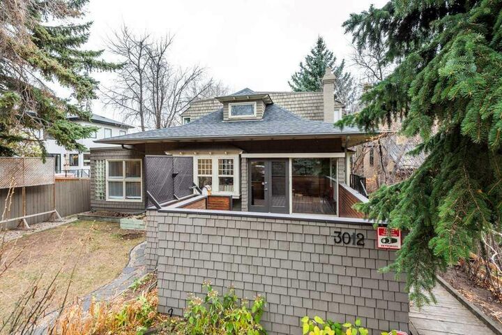 Property Photo: 3012 7 Street SW AB T2T 2X5