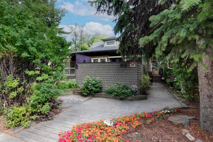 Property Photo:  3012 7 Street SW  AB T2T 2X5 