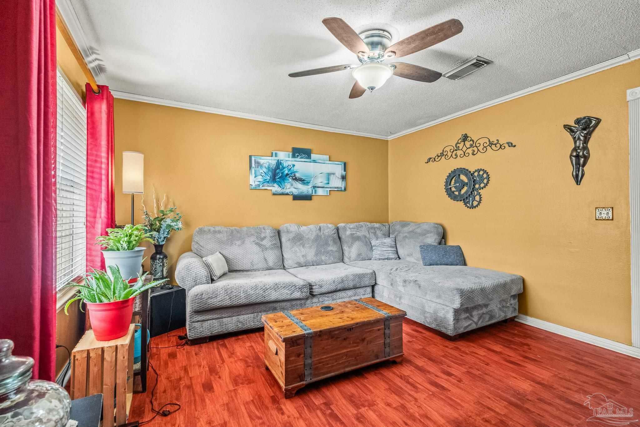 Property Photo:  703 Carondelay Dr  FL 32506 