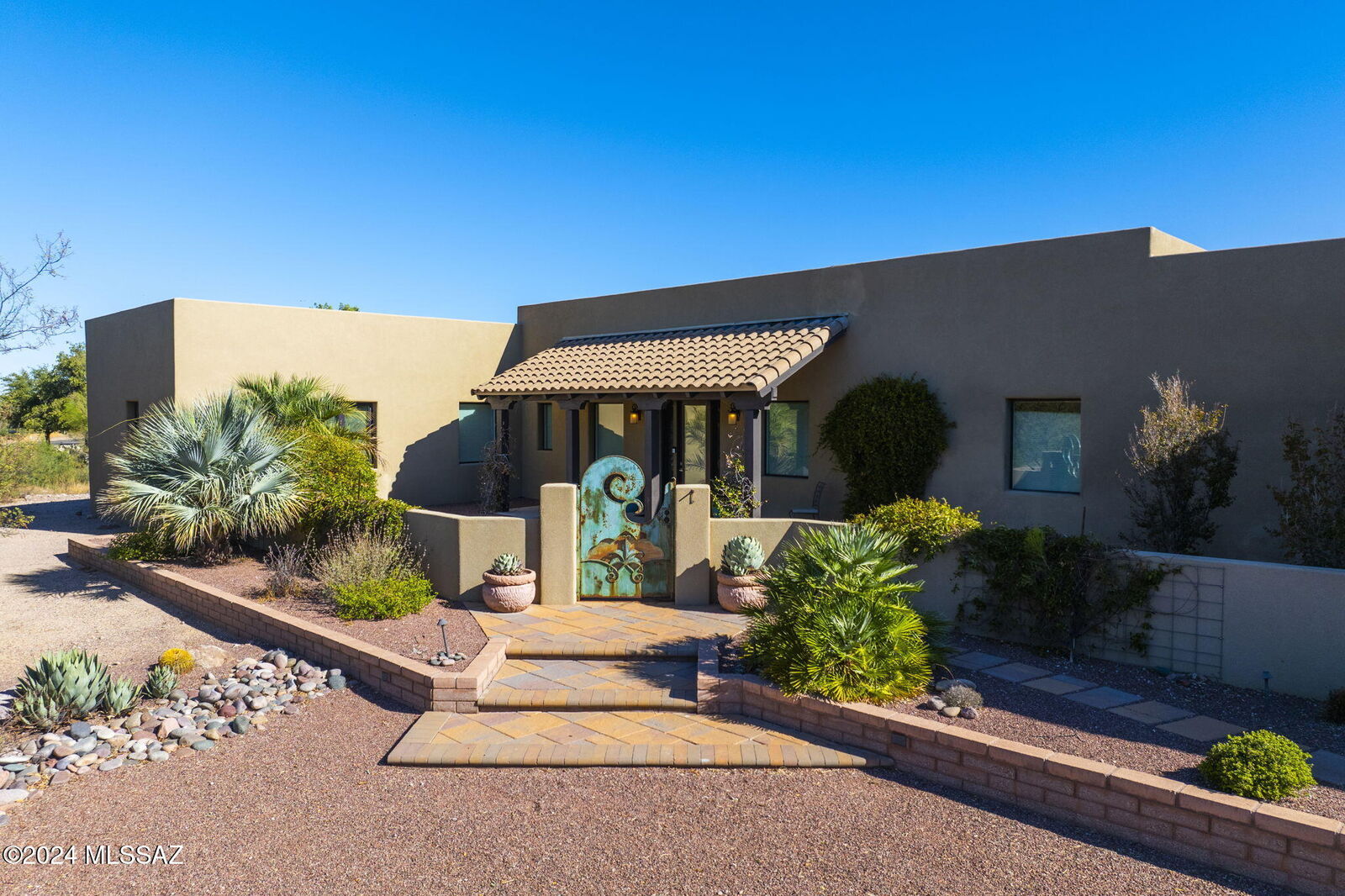 Property Photo: 2321 Circulo De Anza AZ 85646