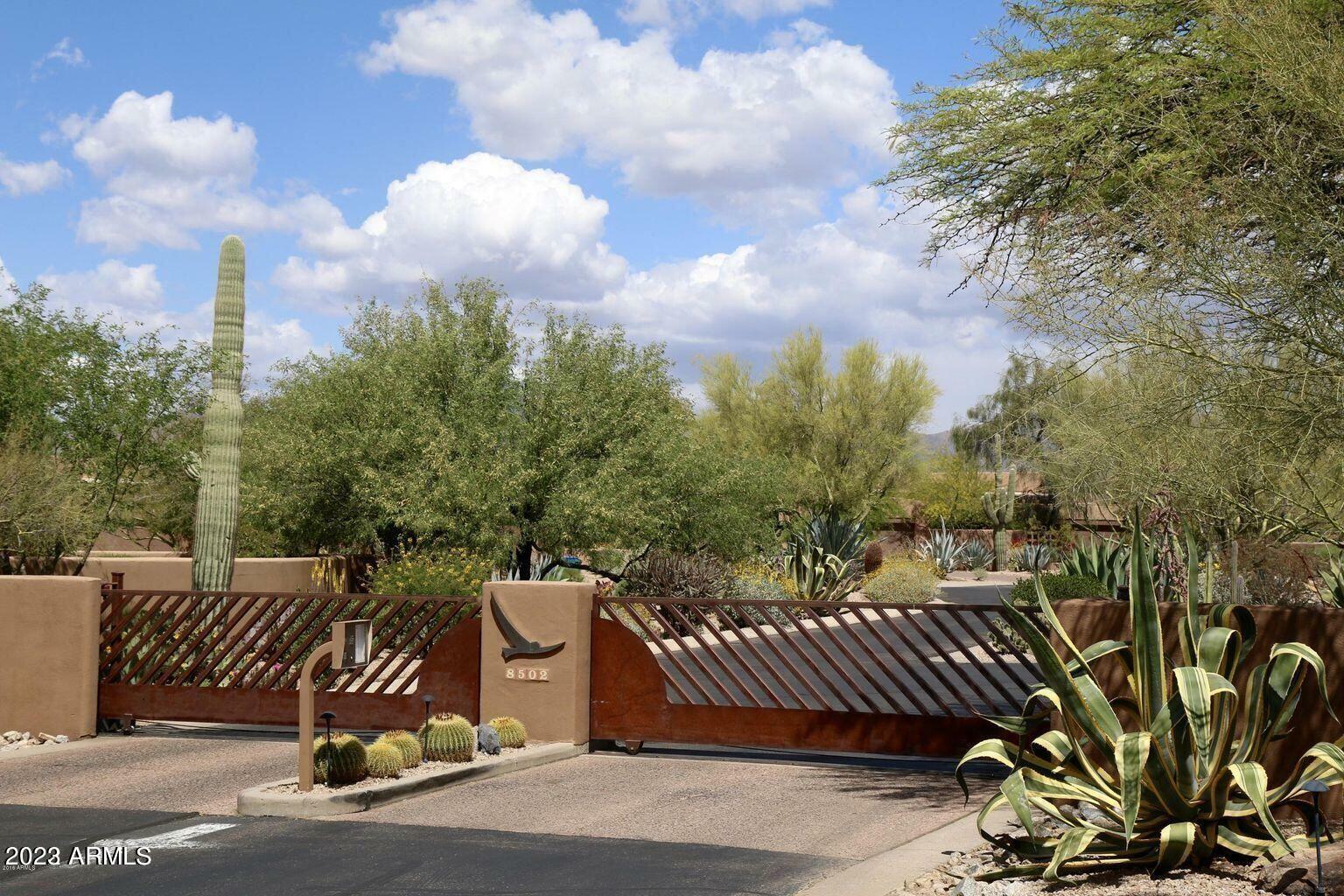 Property Photo:  8502 E Cave Creek Road 39  AZ 85377 