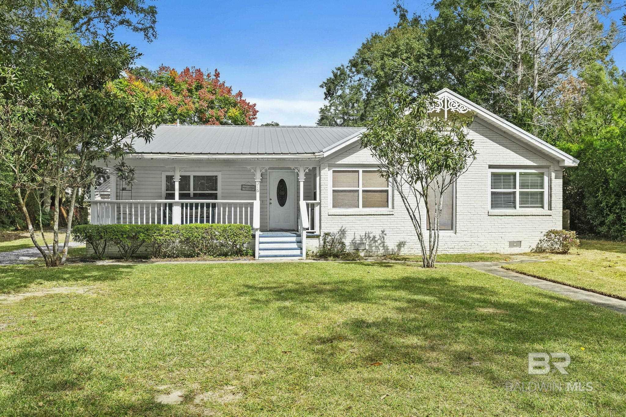 Property Photo:  316 W Orchid Avenue  AL 36535 